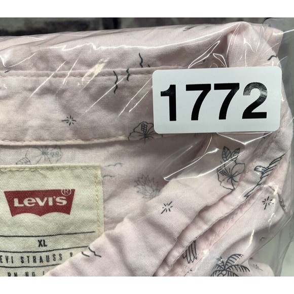 Levi’s Hawaiian Shirt Men's Size XL Pink Palm Trees Flamingos Pineapples Short - Picture 11 of 11